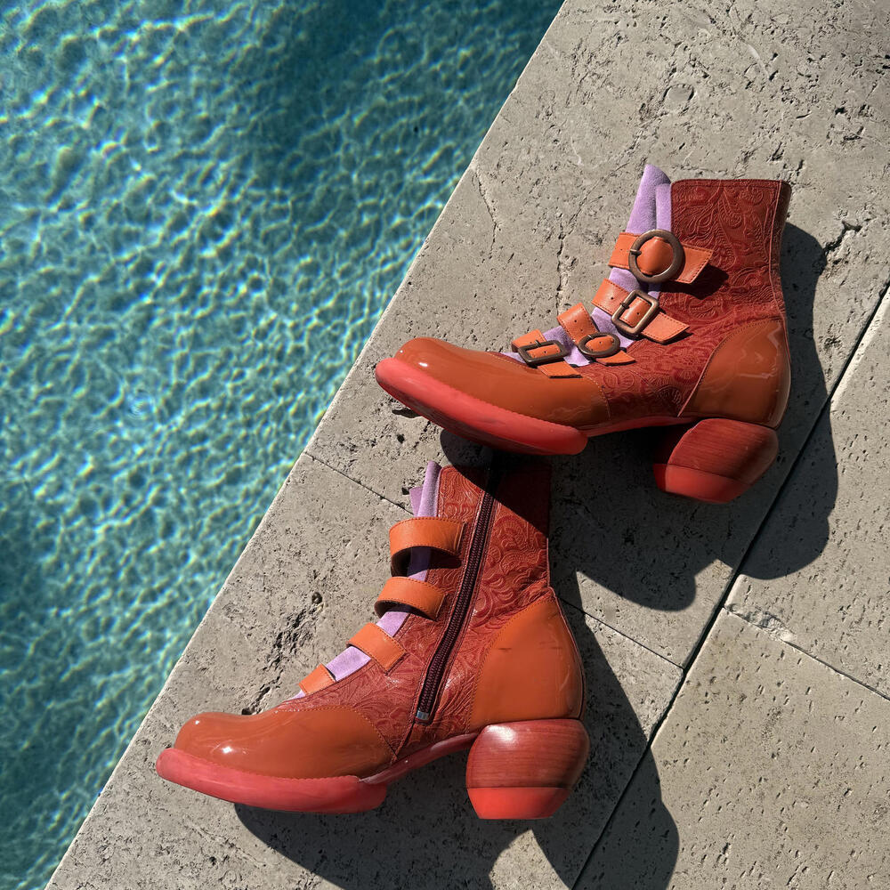 John Fluevog The Nigel Orange Purple Buckled Boots Festival Size 9 Rare - Picture 4 of 8